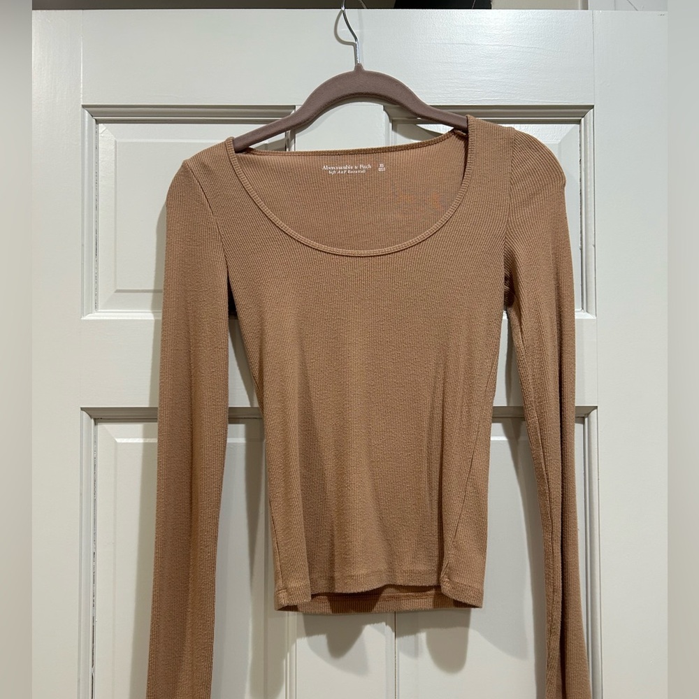 Women's Tan Long Sleeve Top